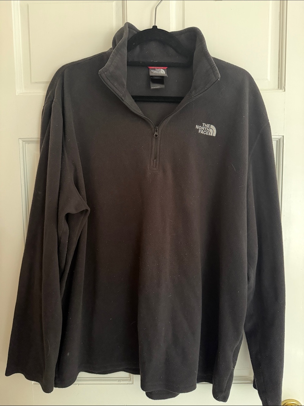 The North Face Men’s Black Half-Zip Fleece Pullover size XL